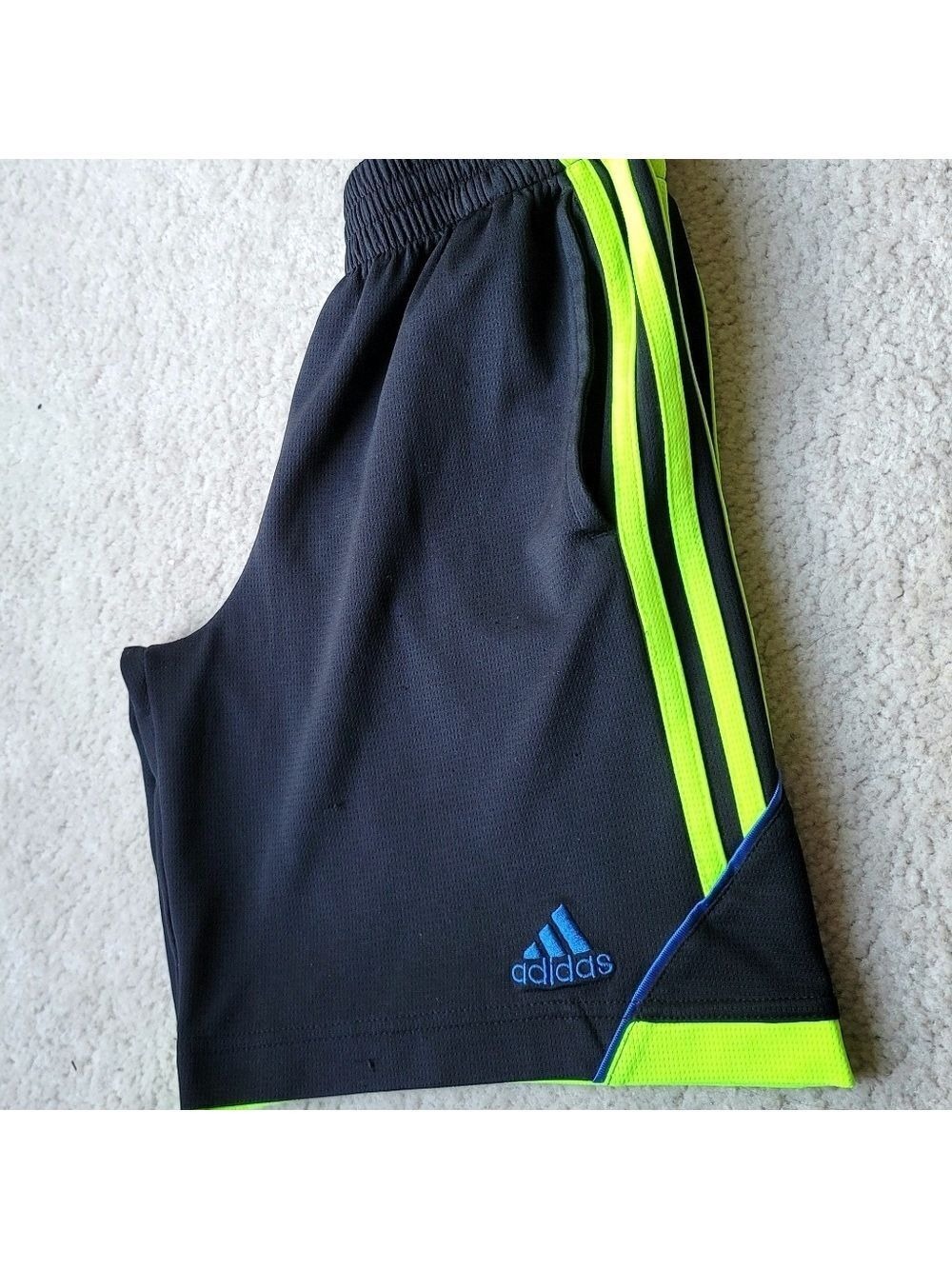 Adidas Kids Athletic Shorts Size M (10/12)